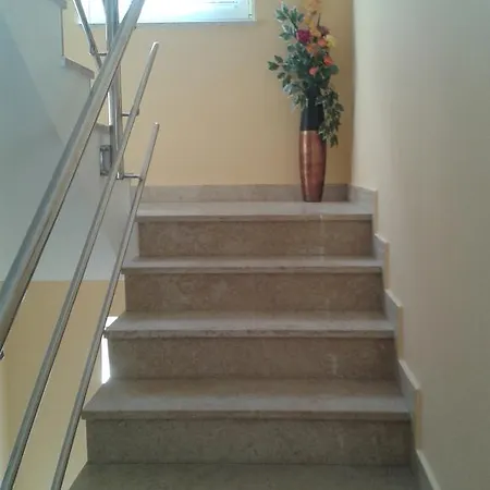 Apartment Lalic *